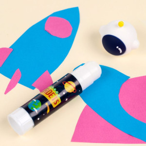 colla stick  spazio astronauta