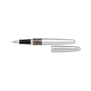 Penna pilot stilografica in astuccio di latta